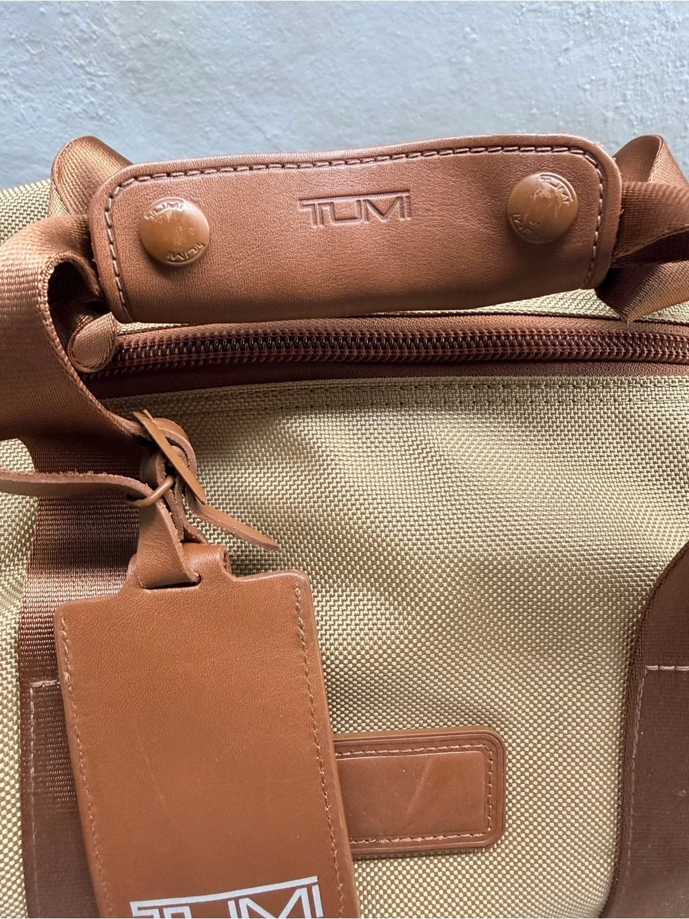 Tumi Alpha duffle/Boston bag, model 22149SAH